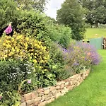 펜션 1 Bed In Penrith Oc-91164 *