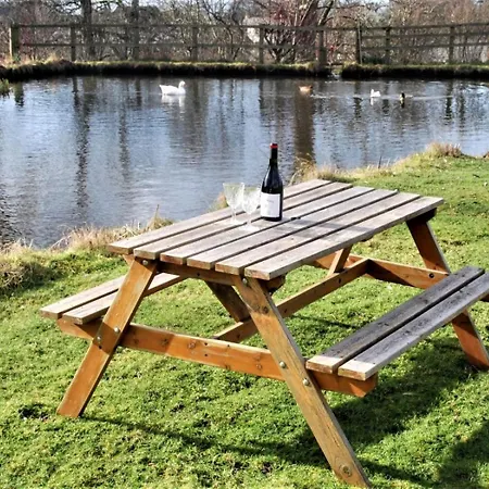 1 Bed In Penrith Oc-91164